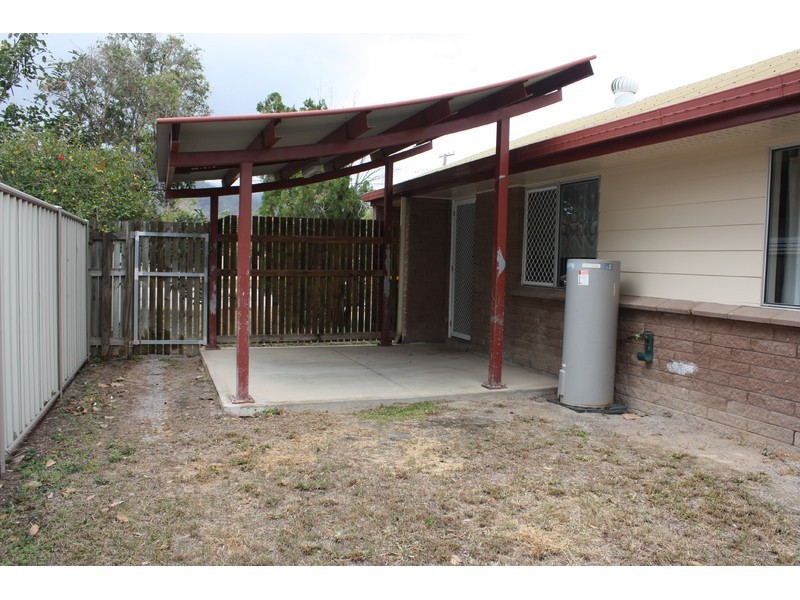 317 Pinnacle Drive, Rasmussen QLD 4815