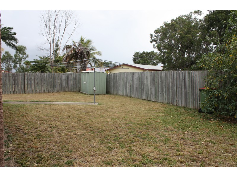 317 Pinnacle Drive, Rasmussen QLD 4815