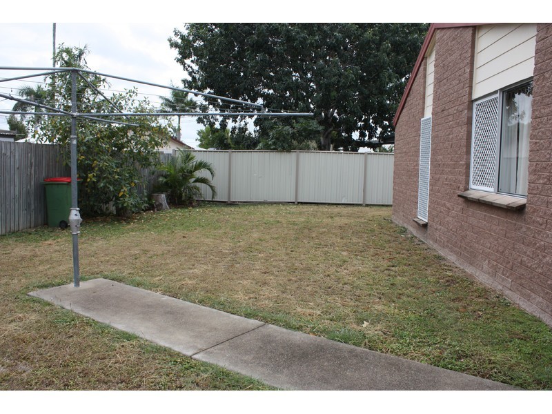 317 Pinnacle Drive, Rasmussen QLD 4815