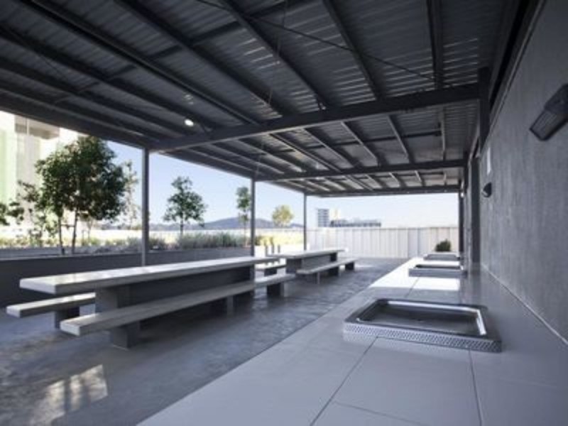 30/4 Aplin Street, Townsville City QLD 4810