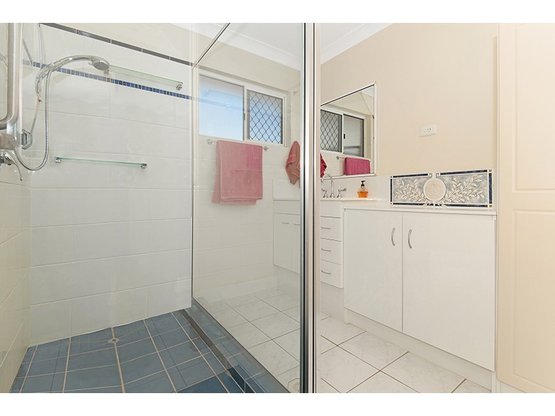 20 Amber Avenue, Rasmussen QLD 4815