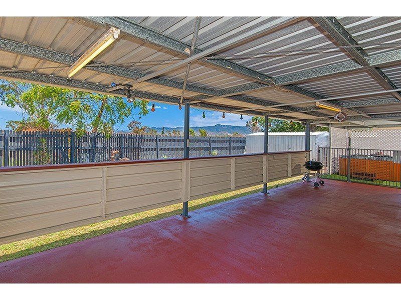 20 Amber Avenue, Rasmussen QLD 4815
