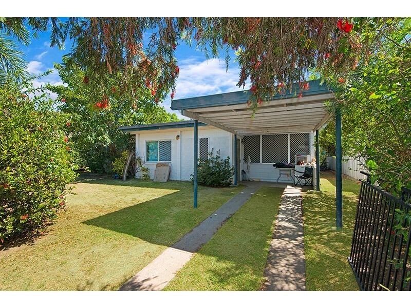 13 Lumeah Street, Cranbrook QLD 4814