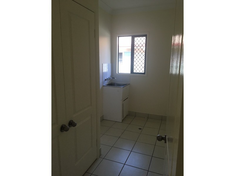 33 Elphinstone Drive, Kirwan QLD 4817