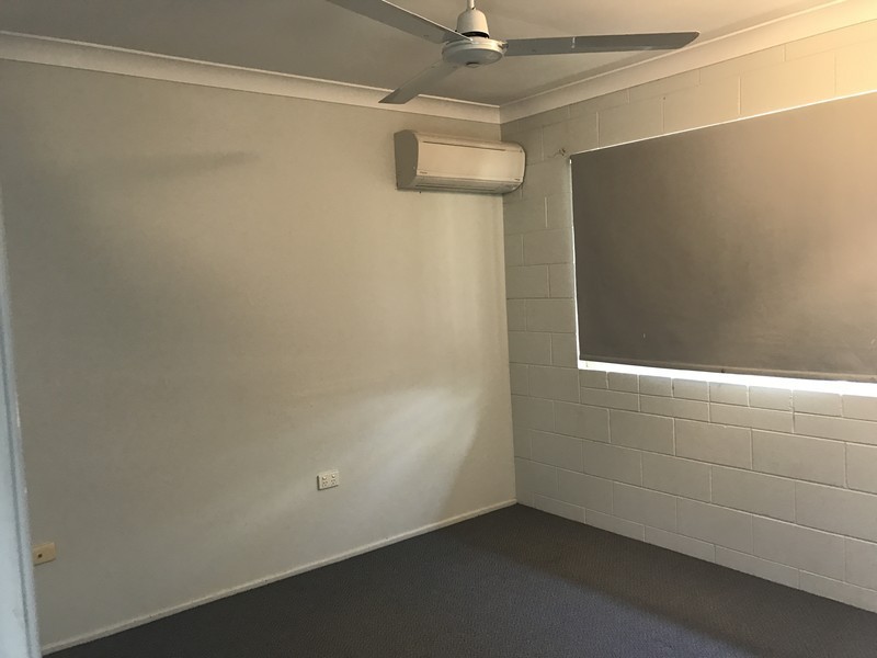 2 Lyndhurst Street, Mount Louisa QLD 4814