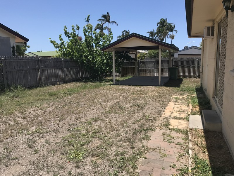 2 Lyndhurst Street, Mount Louisa QLD 4814