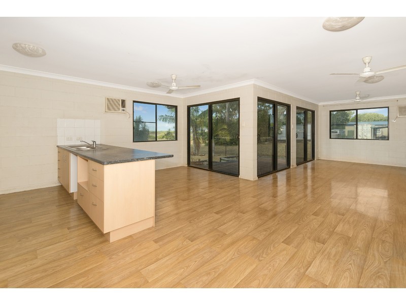 21 Lyons Crescent, Nome QLD 4816
