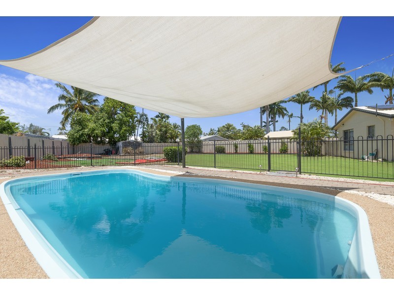 10 Sunbird Crescent, Condon QLD 4815