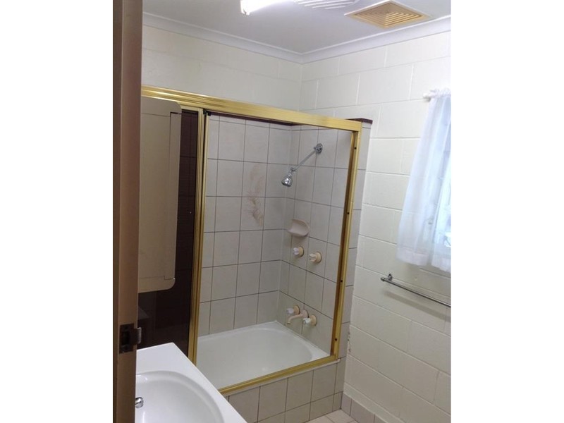 5 Ash Street, Kirwan QLD 4817