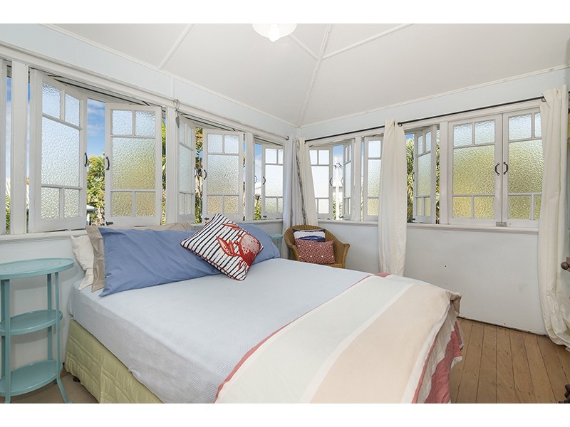 2 Haig Street, Pimlico QLD 4812