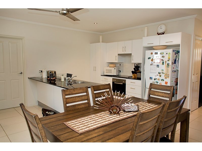 13 Shark Court, Mount Louisa QLD 4814