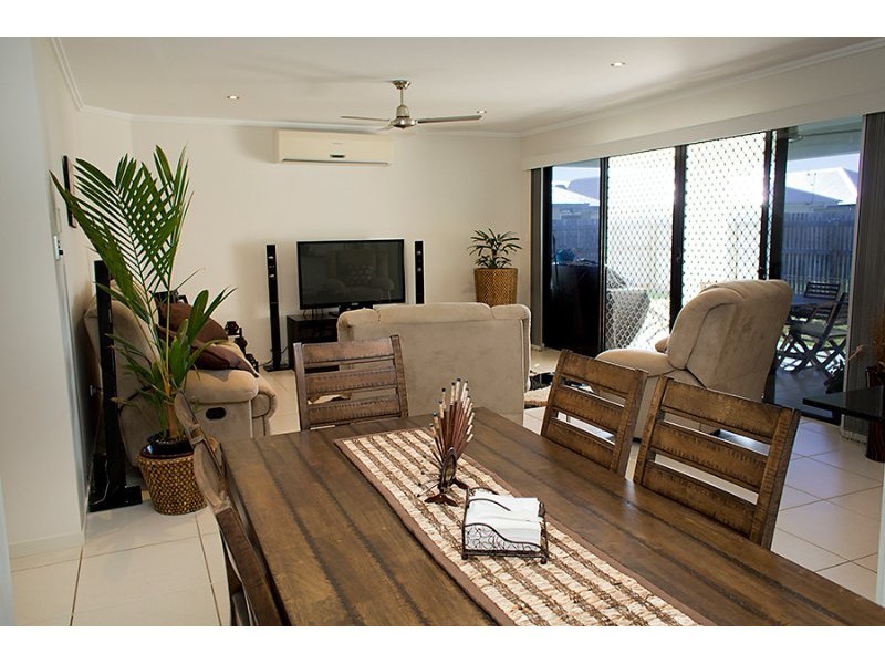 13 Shark Court, Mount Louisa QLD 4814