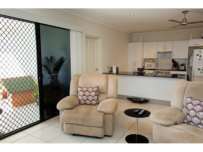 13 Shark Court, Mount Louisa QLD 4814