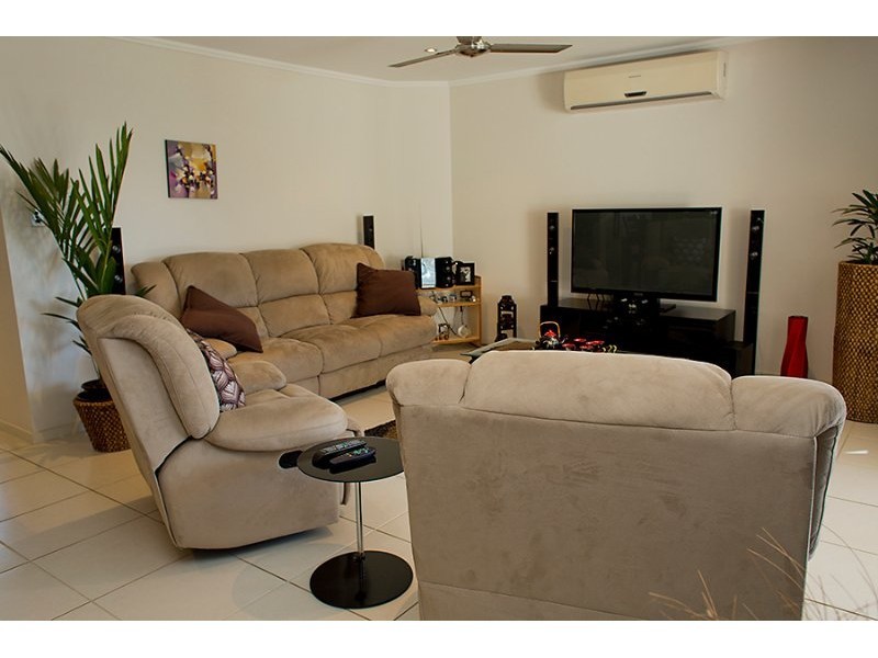 13 Shark Court, Mount Louisa QLD 4814