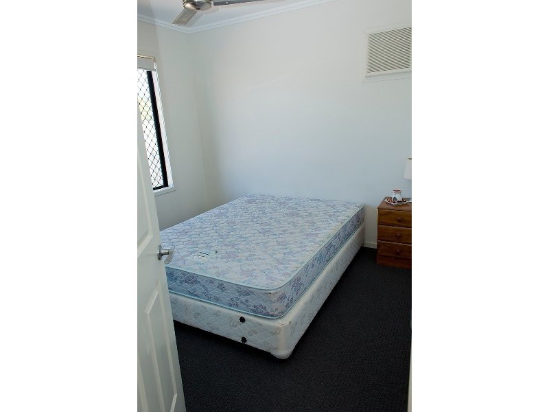 13 Shark Court, Mount Louisa QLD 4814