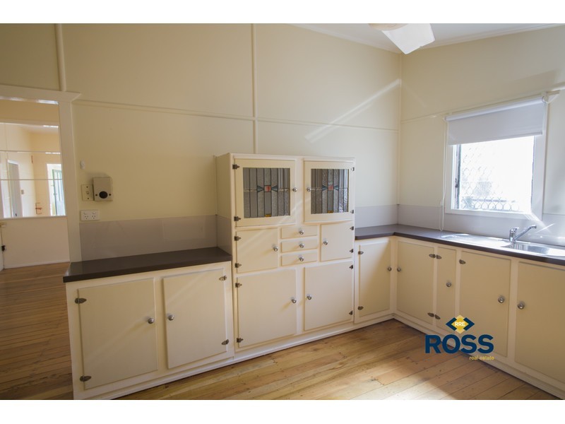 44 Bayswater Road, Hyde Park QLD 4812