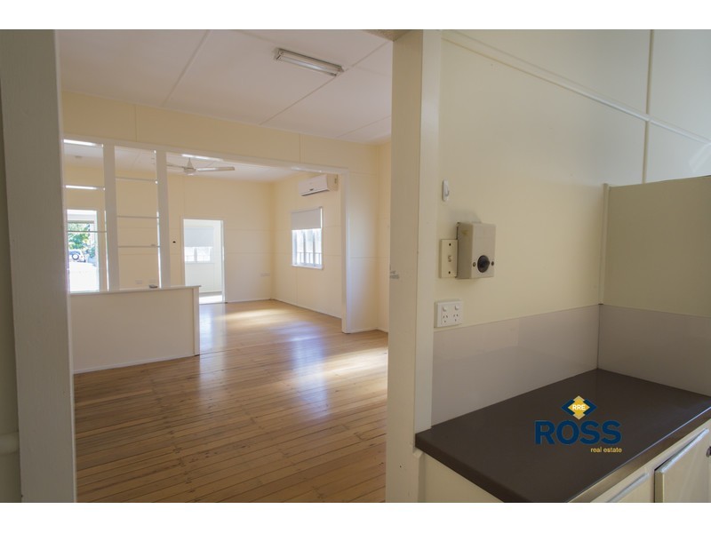 44 Bayswater Road, Hyde Park QLD 4812