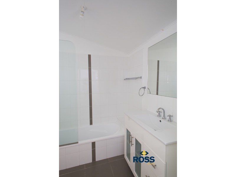 44 Bayswater Road, Hyde Park QLD 4812