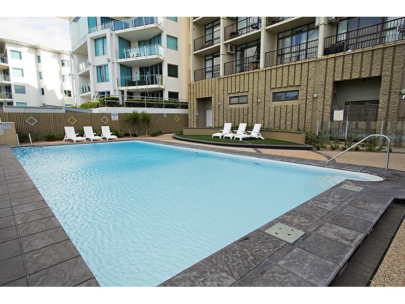 1211/75-77 The Strand, North Ward QLD 4810