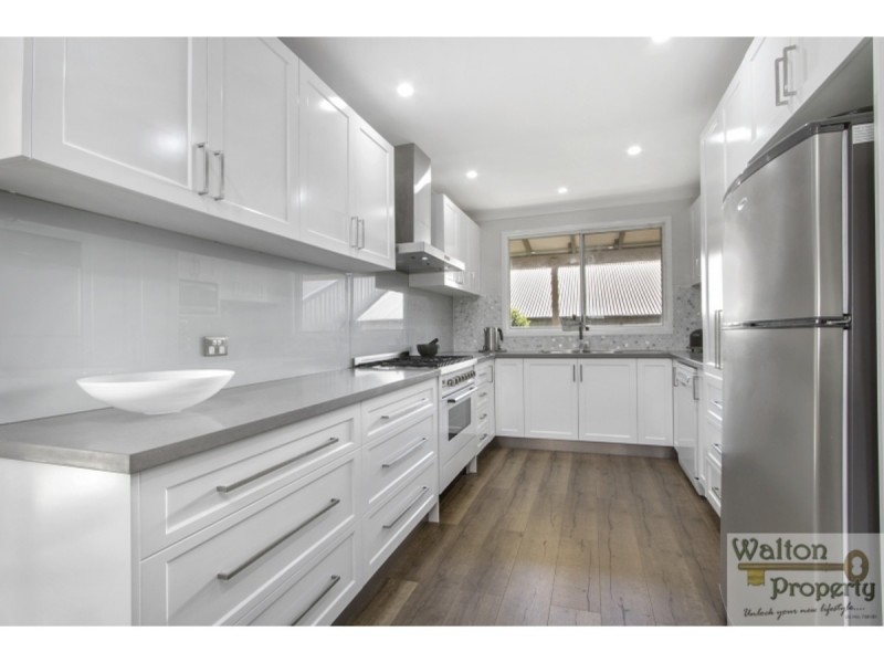 8 Drummond Road, Kurrajong NSW 2758