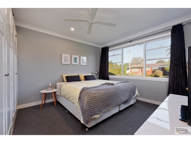 42 Holborrow Avenue, Hobartville NSW 2753