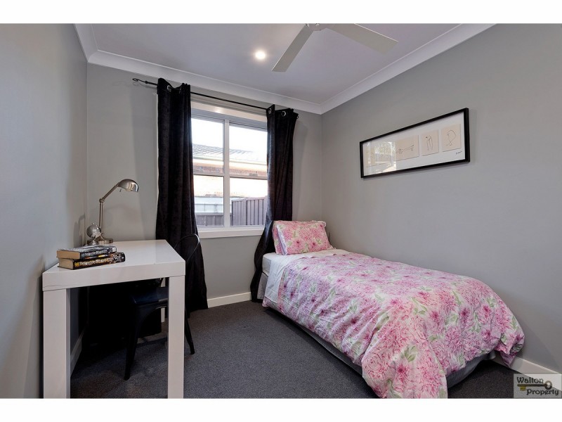 42 Holborrow Avenue, Hobartville NSW 2753