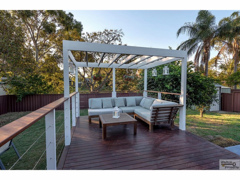 42 Holborrow Avenue, Hobartville NSW 2753