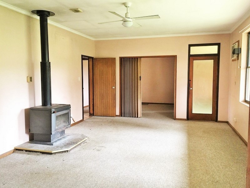 211 Luddenham Road, Orchard Hills NSW 2748