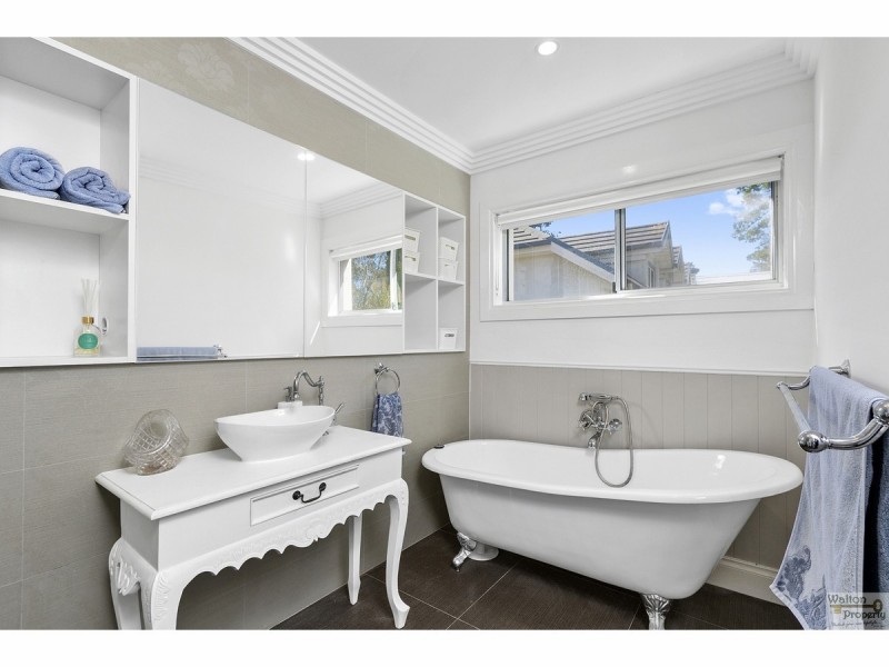 8 Central Street, Wentworth Falls NSW 2782