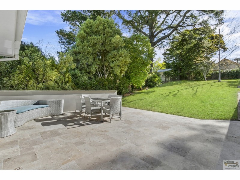 8 Central Street, Wentworth Falls NSW 2782