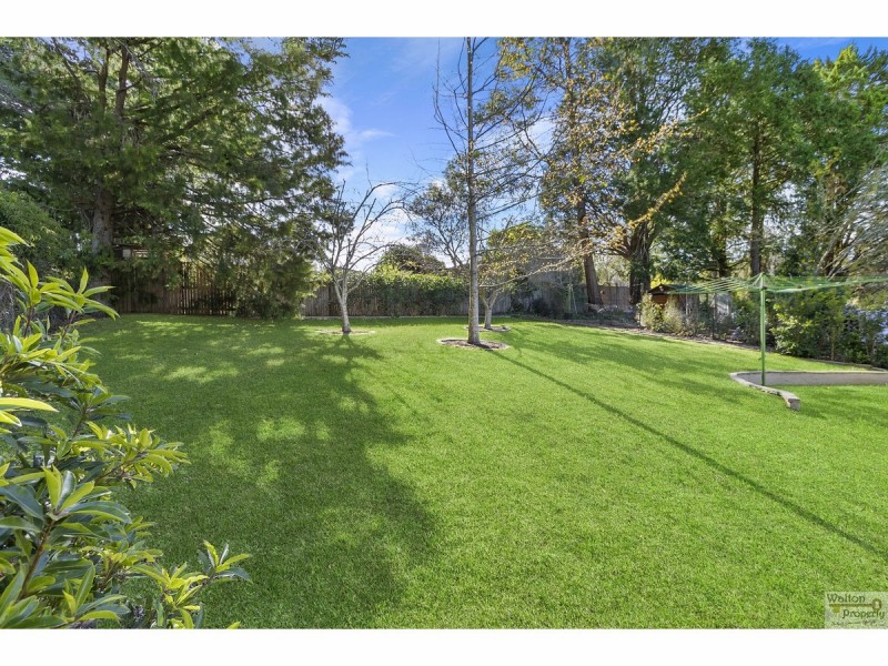 8 Central Street, Wentworth Falls NSW 2782