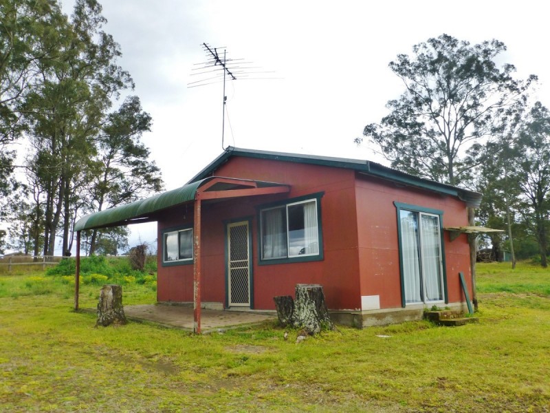 111 Boundary Road, Glossodia NSW 2756