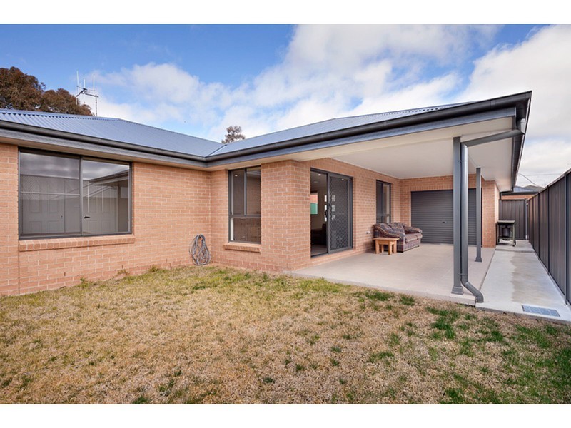 38b Esrom Street, Bathurst NSW 2795