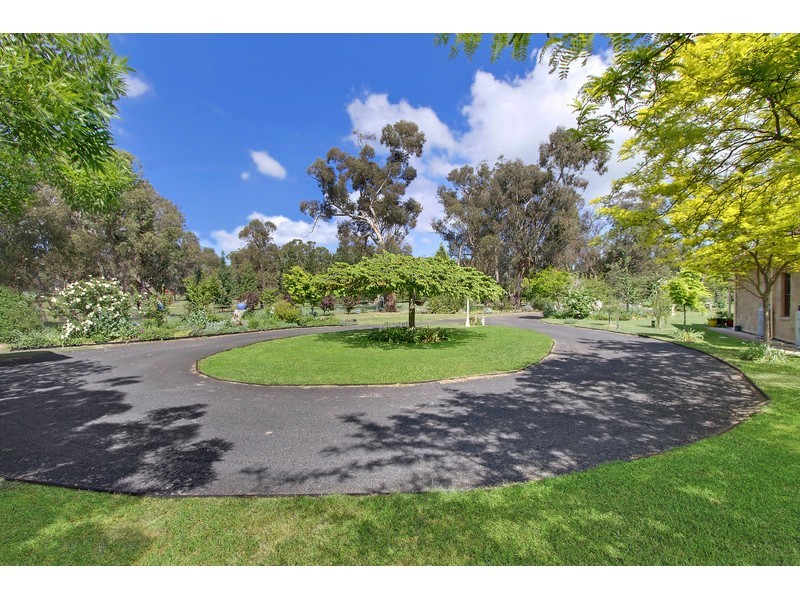 41 Mount Haven Way, Meadow Flat NSW 2795