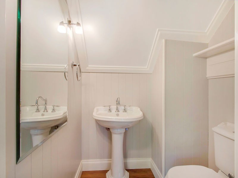 8 Central Street, Wentworth Falls NSW 2782