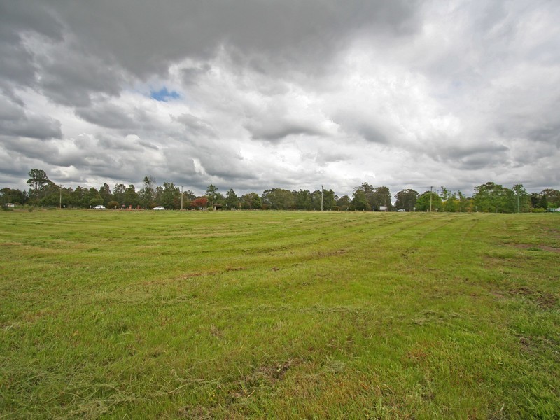 64 Wine Country Drive, Nulkaba NSW 2325