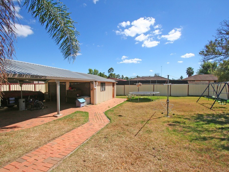 8 Comerford Close, Aberdare NSW 2325