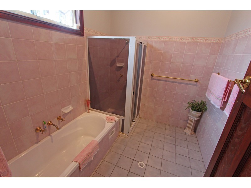 38 Anzac Avenue, Cessnock NSW 2325