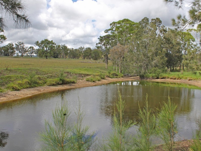 995 Sandy Creek Road, Quorrobolong NSW 2325