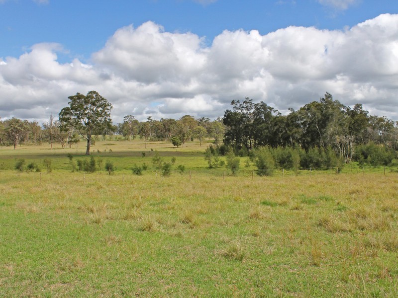 995 Sandy Creek Road, Quorrobolong NSW 2325