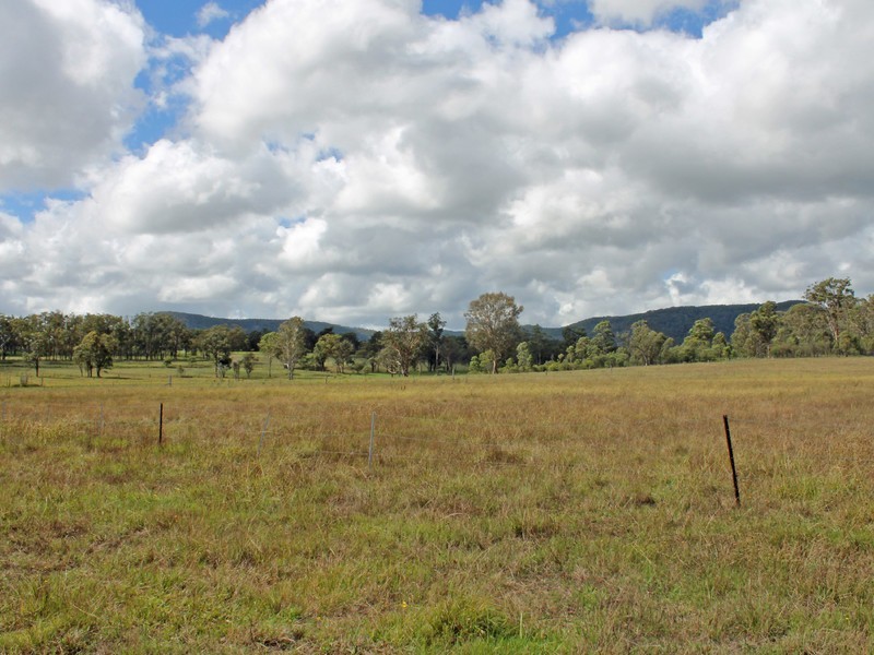 995 Sandy Creek Road, Quorrobolong NSW 2325