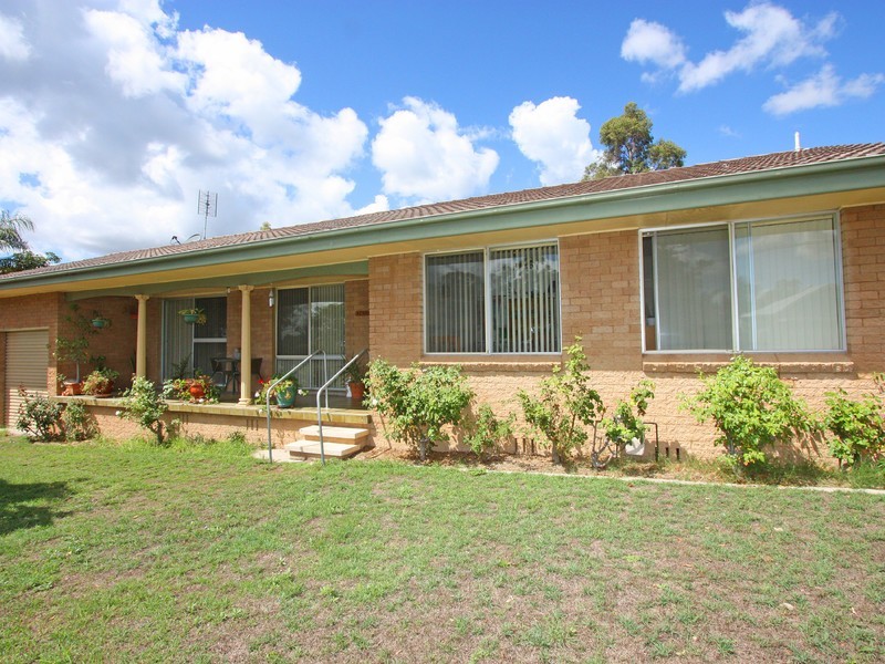 28 Lismore Street, Abermain NSW 2326