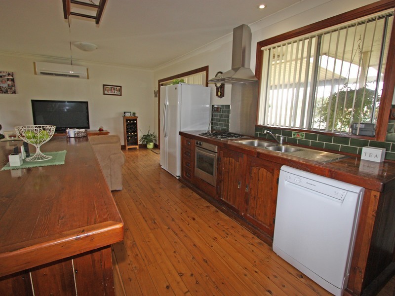 28 Lismore Street, Abermain NSW 2326