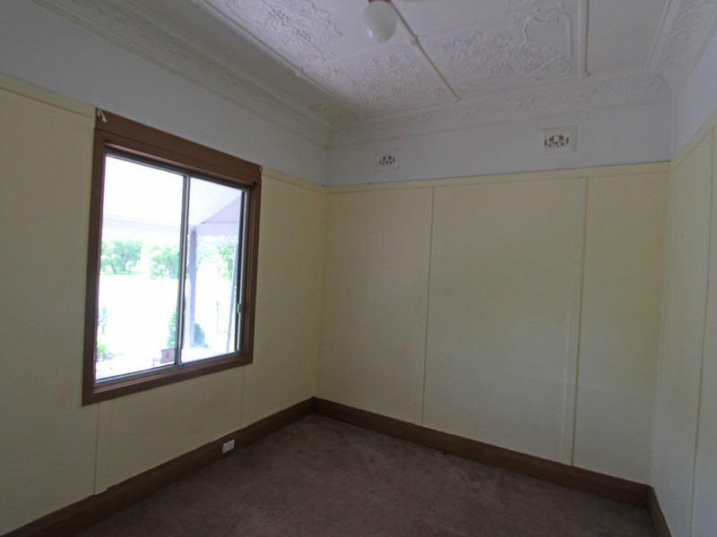 35 Edgeworth Street, Cessnock NSW 2325