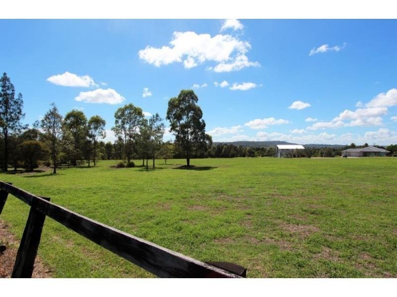 5 Barrington Place, Rothbury NSW 2320
