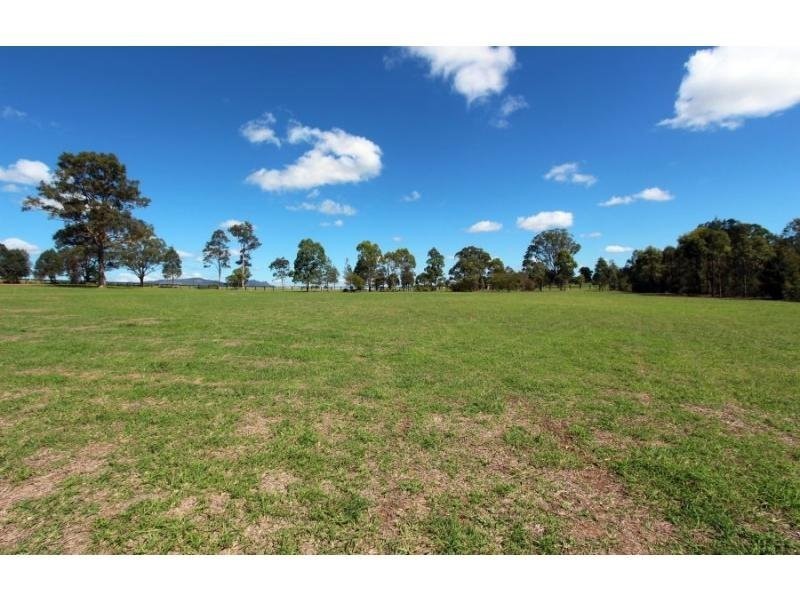 5 Barrington Place, Rothbury NSW 2320