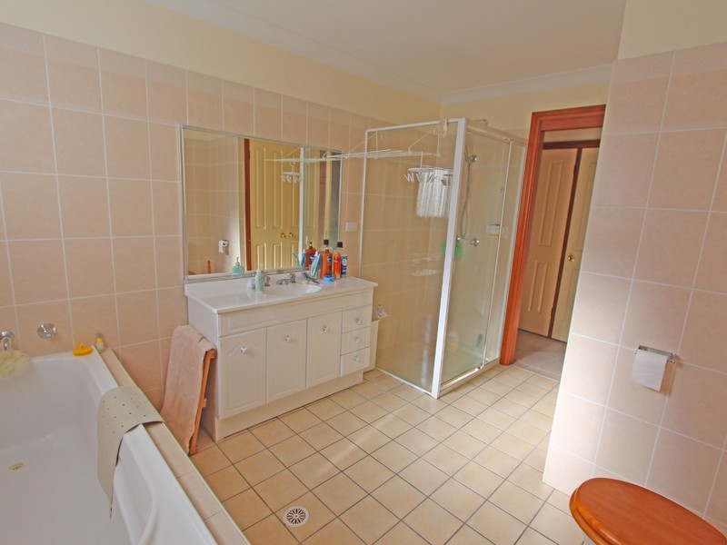 76 Lismore Street, Abermain NSW 2326