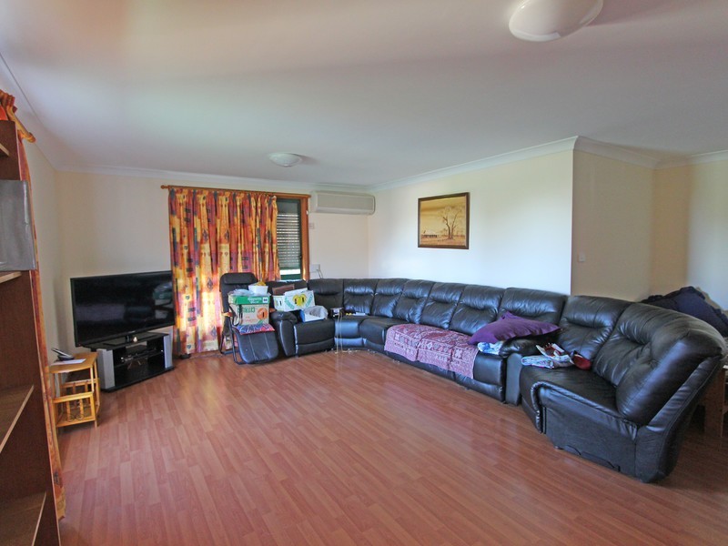 76 Lismore Street, Abermain NSW 2326