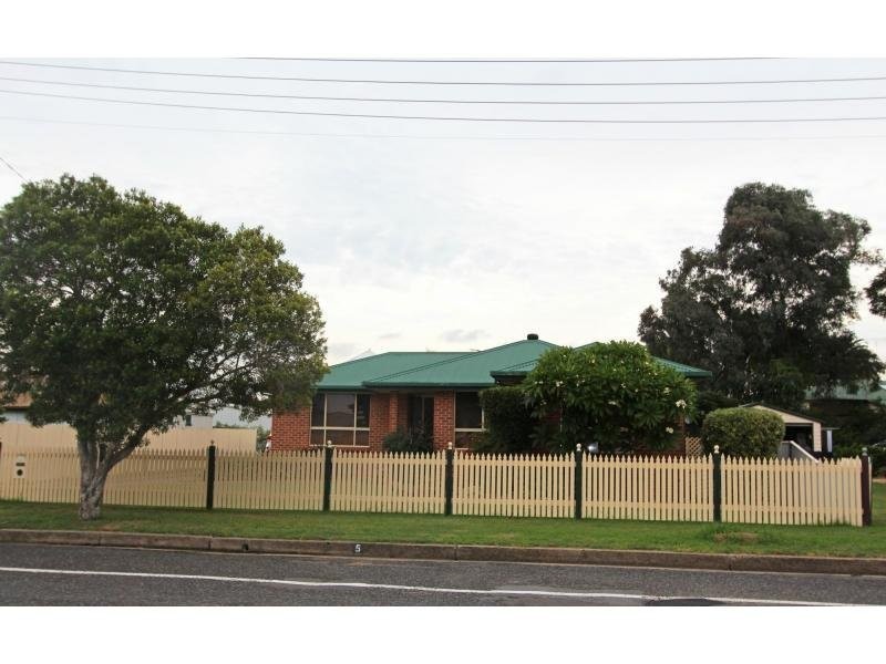 5 Church Street, Cessnock NSW 2325