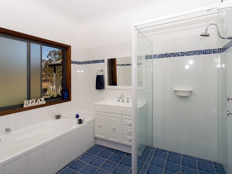 249 Tuckers Lane, Rothbury NSW 2320